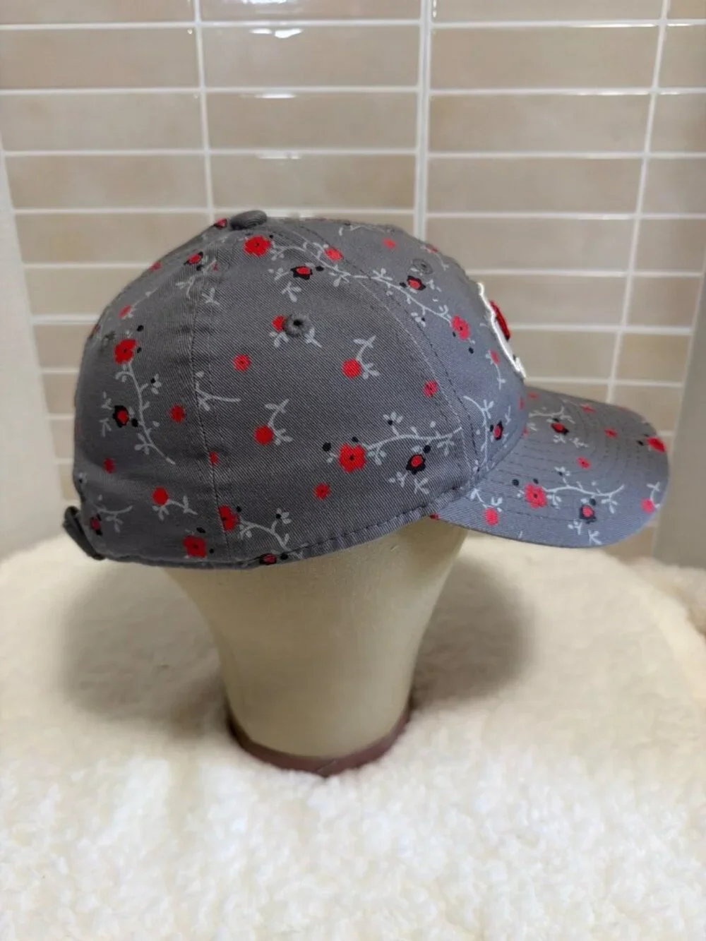 New Era Youth Kansas City Chiefs Floral 9TWENTY Hat Gray Red Embroidered KC